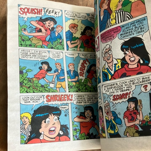 Betty and Veronica Double Digest Magazine #143 - Picture 12 of 16